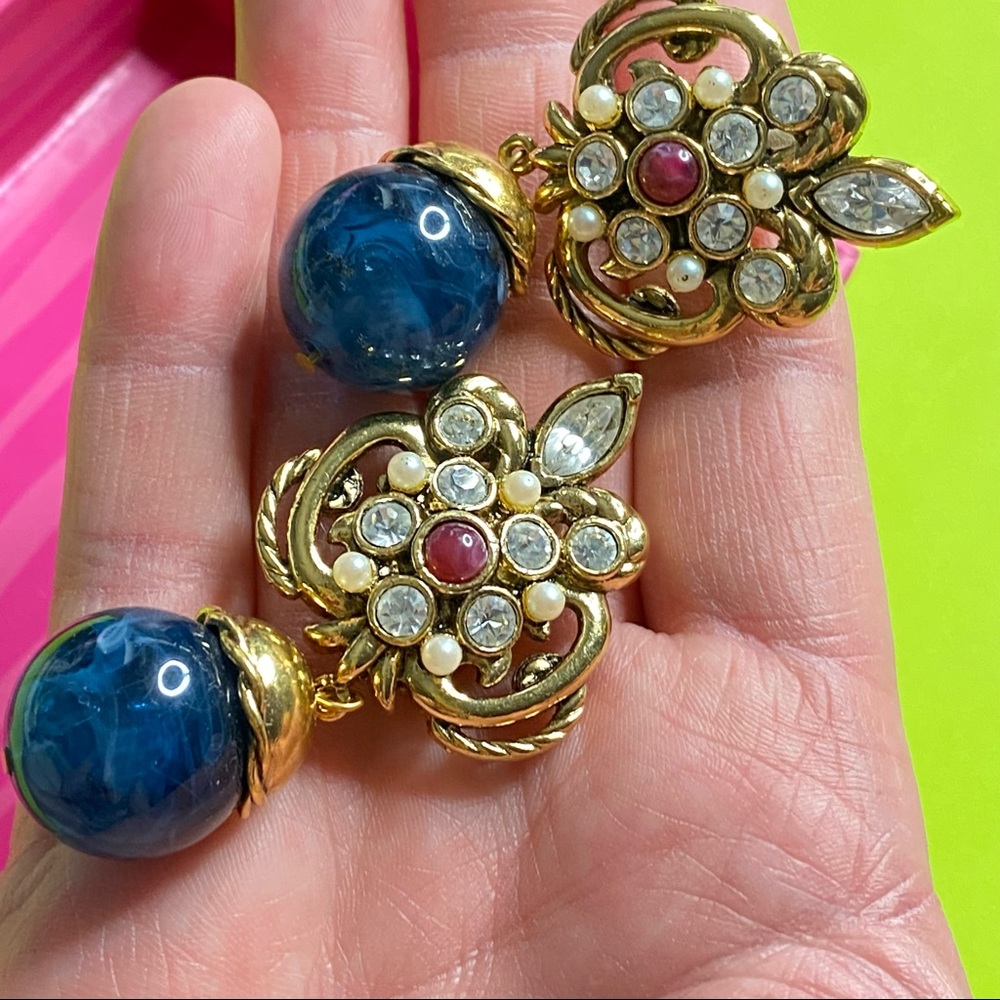 Rare Vtg Jose Barrera Avon Florentine Clip On Earrings Fleur de Lis Runway